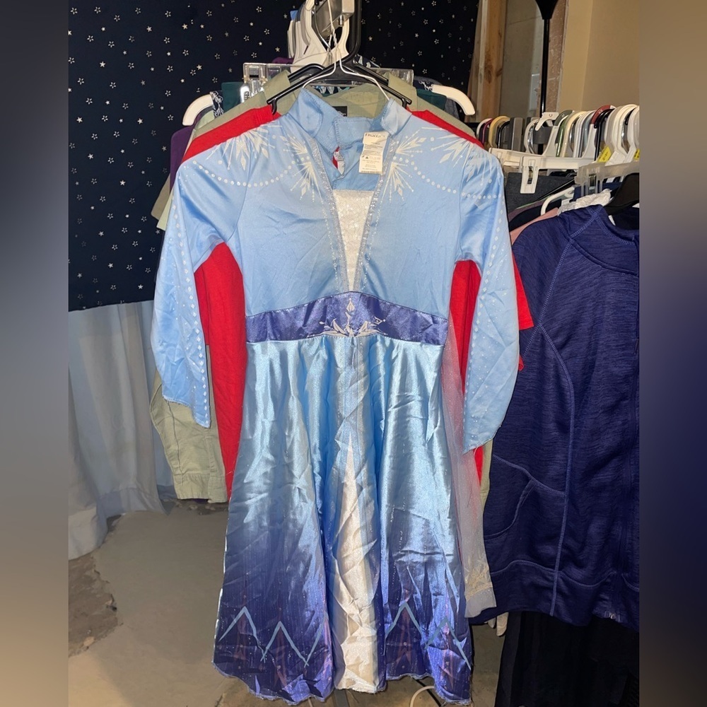 Frozen 2 Elsa Dress Up Costume / Play Wear *make offers*